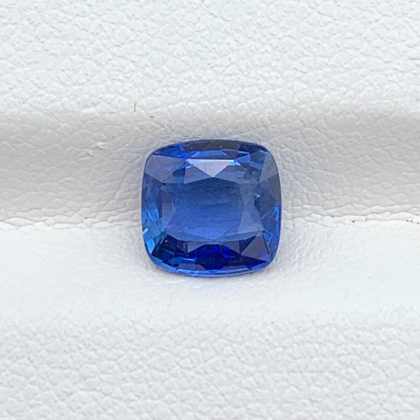 1.95CT Natural Blue Sapphire 