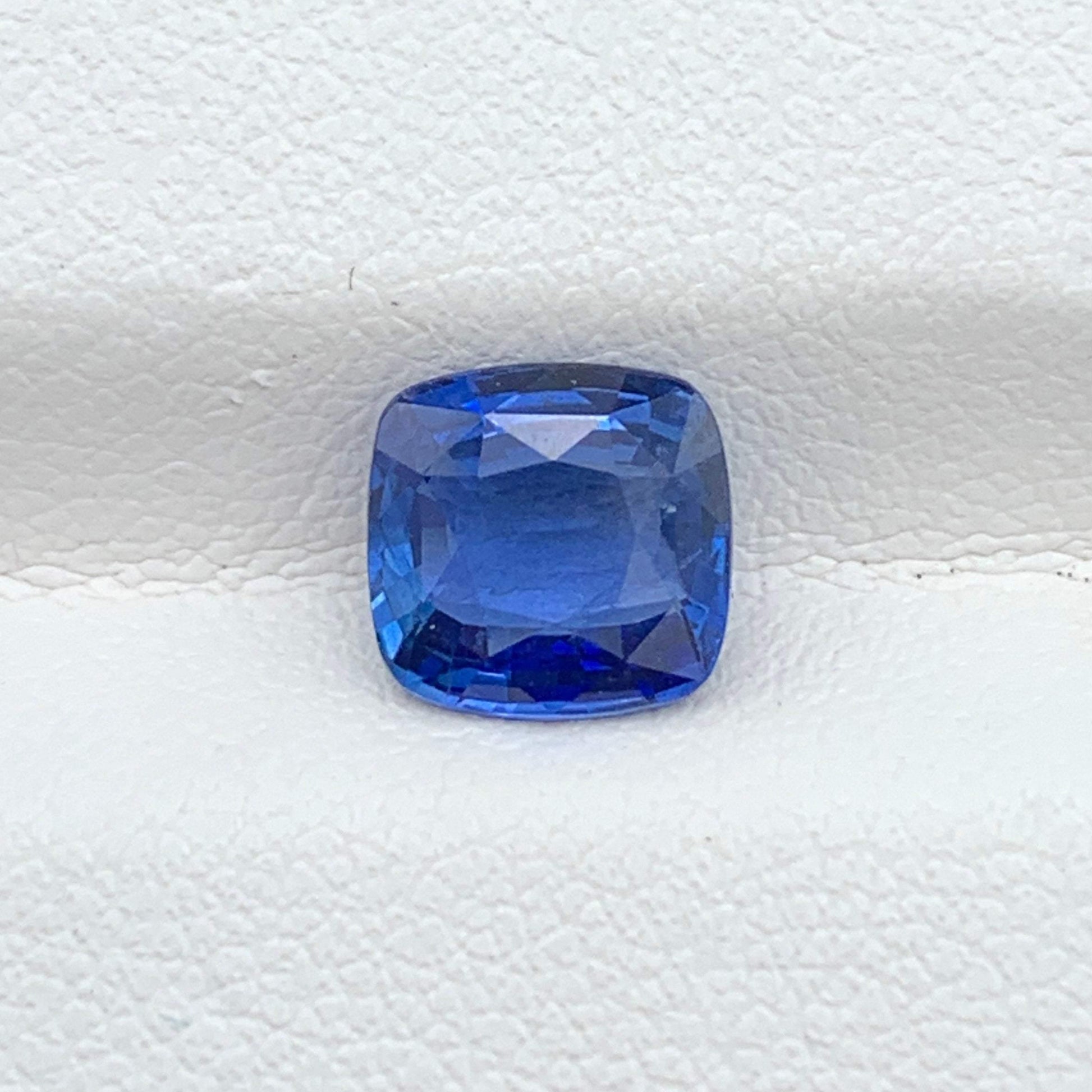 1.95CT Natural Blue Sapphire 