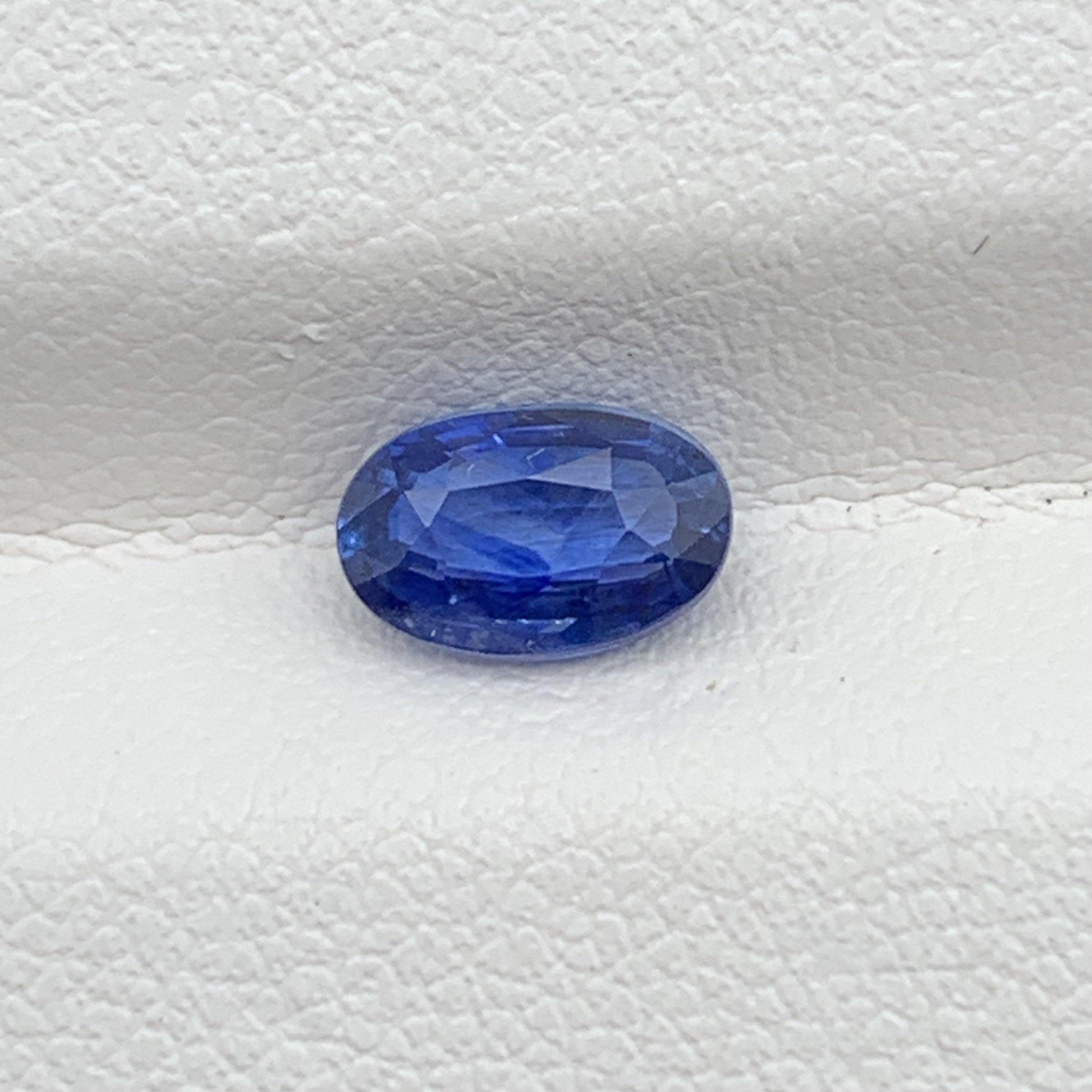1.25CT Natural Blue Sapphire 