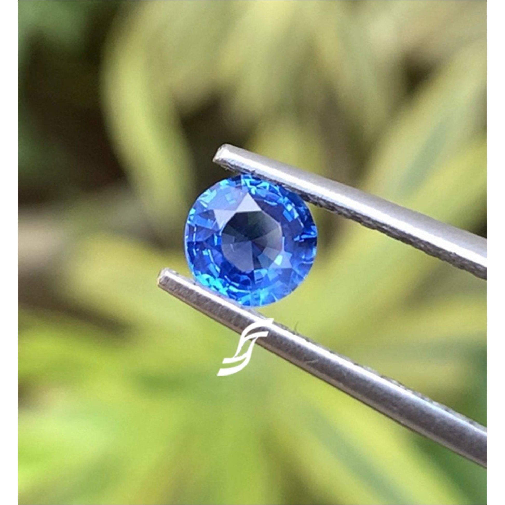 1.26CT Natural Blue Sapphire 