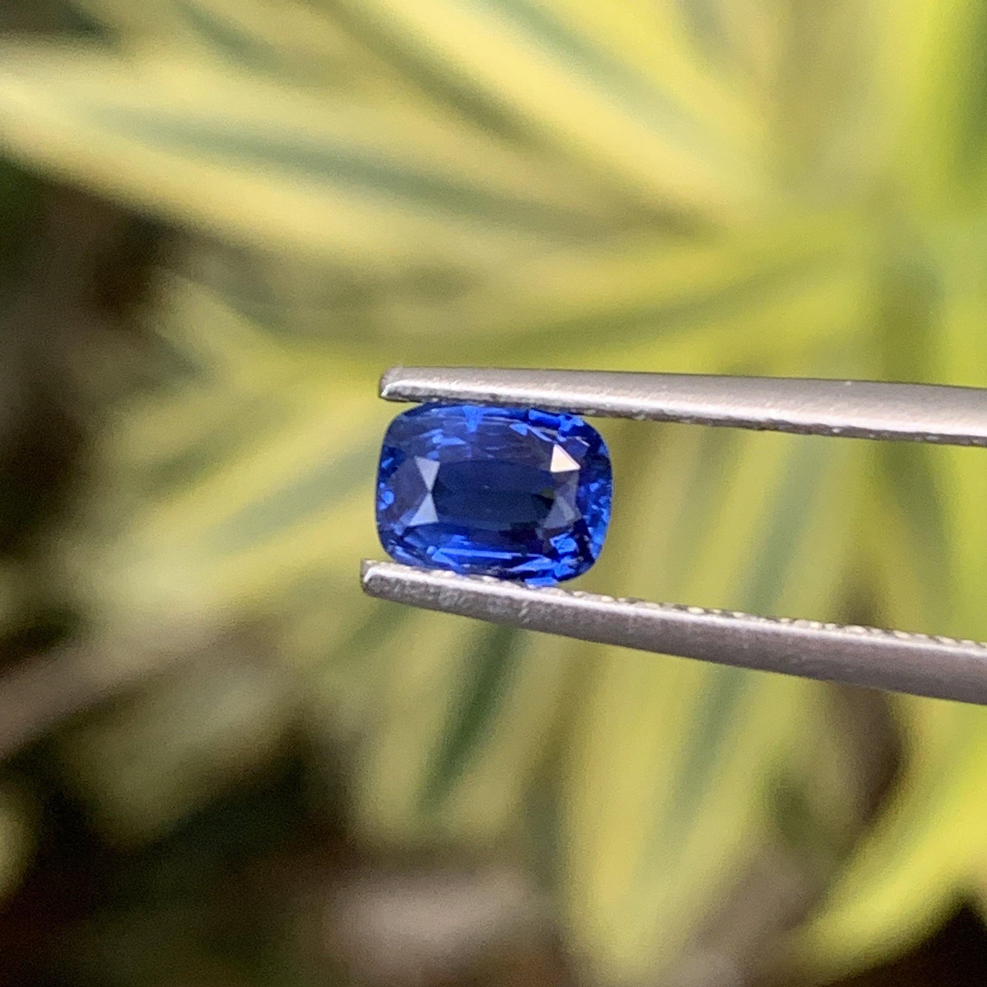 1.04CT Natural Blue Sapphire 